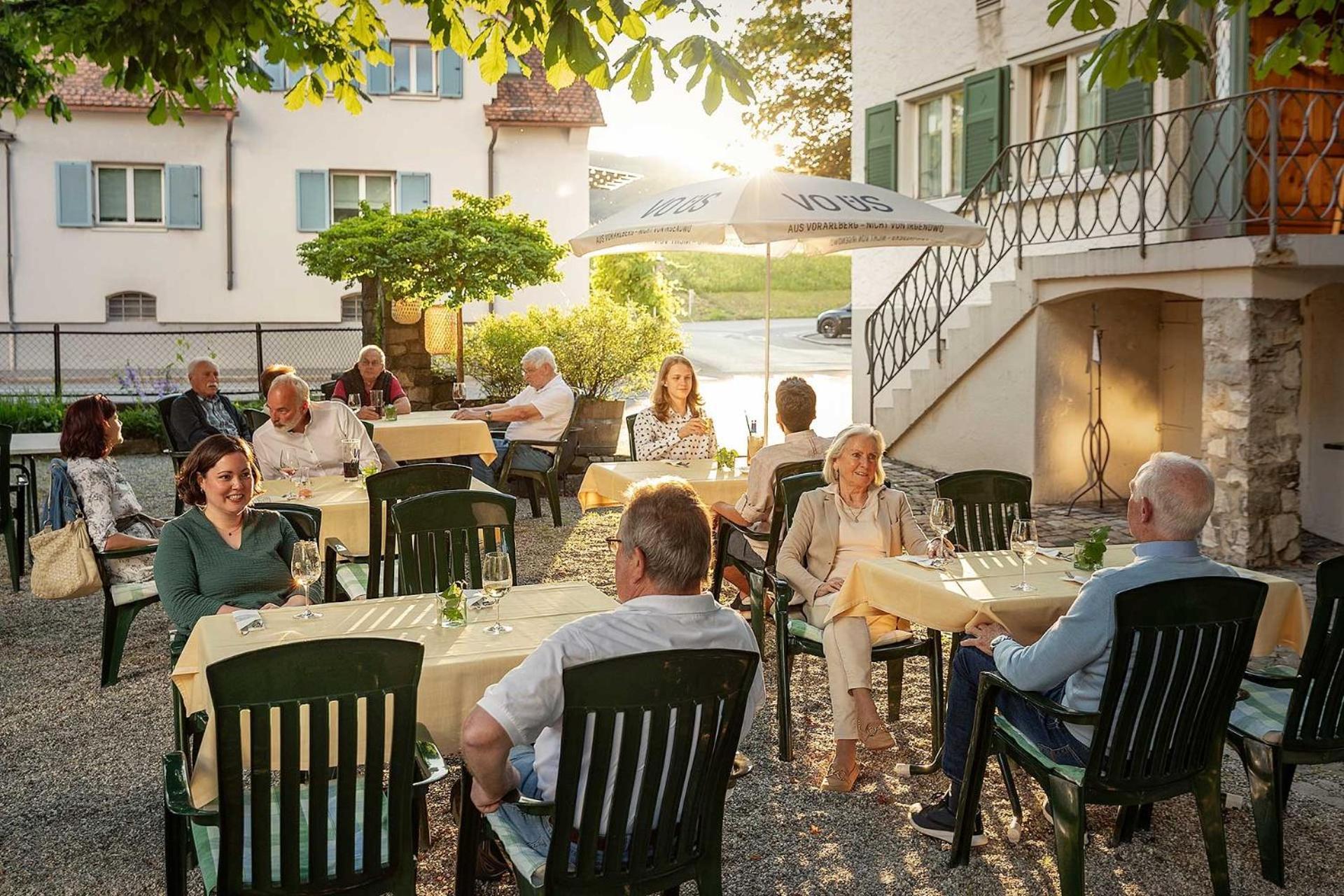 Hotel Gasthof Kroenele Lustenau Esterno foto