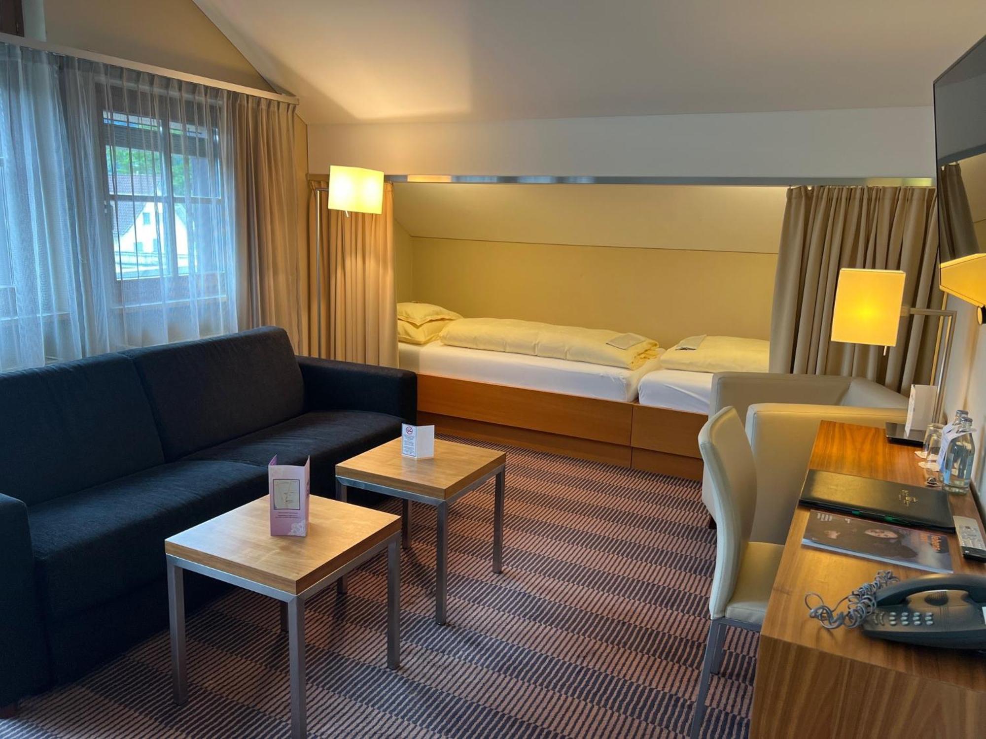 Hotel Gasthof Kroenele Lustenau Esterno foto